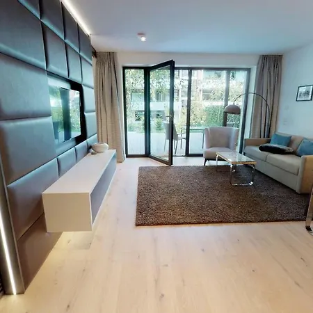 White Pearl 0.12 Апартаменты *